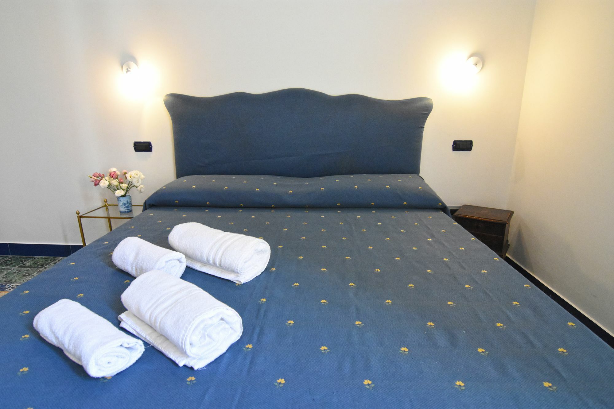 Nana Bed And Breakfast Наполи Екстериор снимка